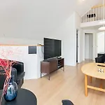 아파트 6 Person Retreat In