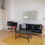 아파트 6 Person Retreat In *