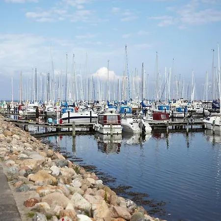 6 Person Holiday Home On A Holiday Park In Bogense Apartman Bogense