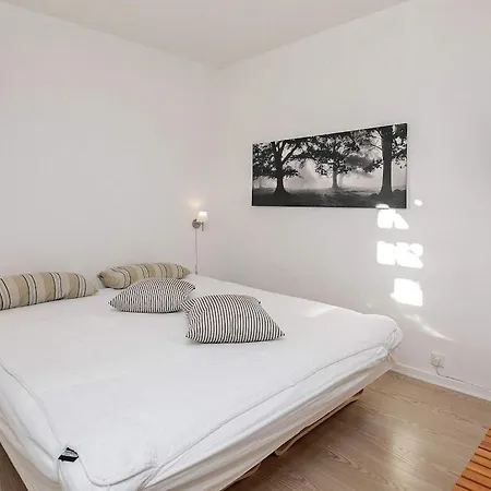 6 Person Holiday Home On A Holiday Park In Bogense Apartman *