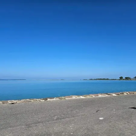 Ferieboliger 500 M Til Kysten * Bogense